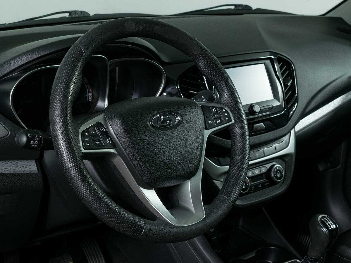 Lada (ВАЗ) Vesta SW, 2018 - Фото №12