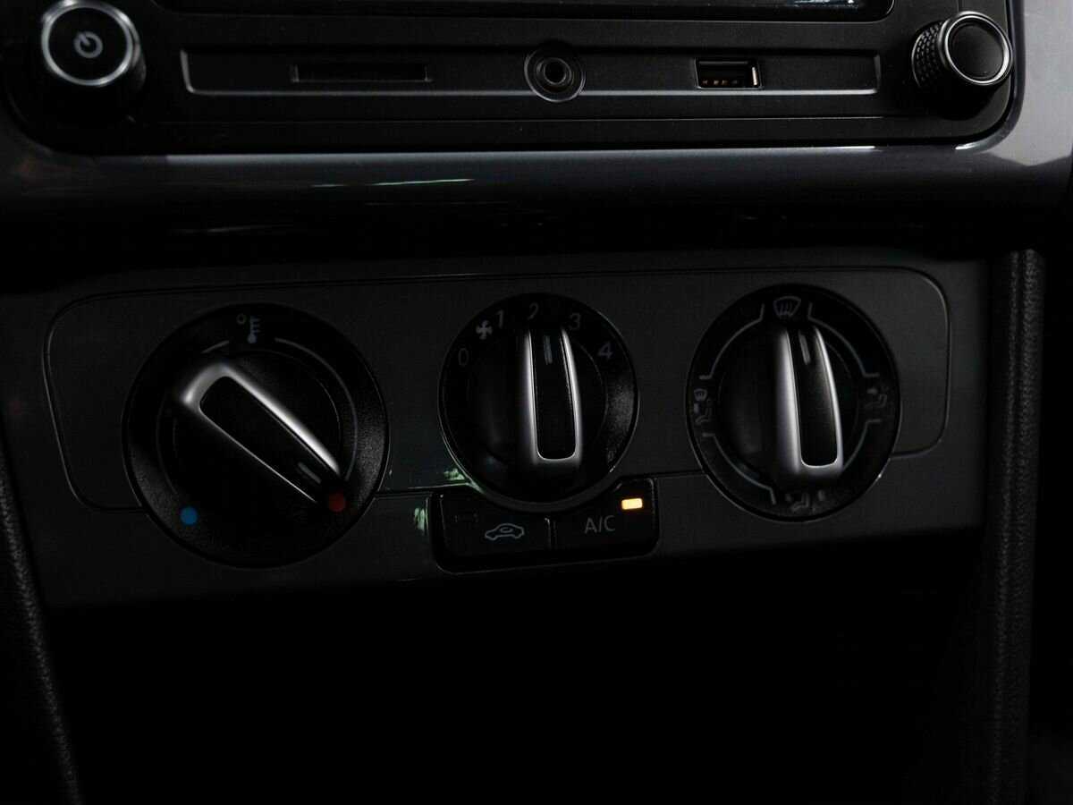 Volkswagen Polo, 2020 - Фото №21