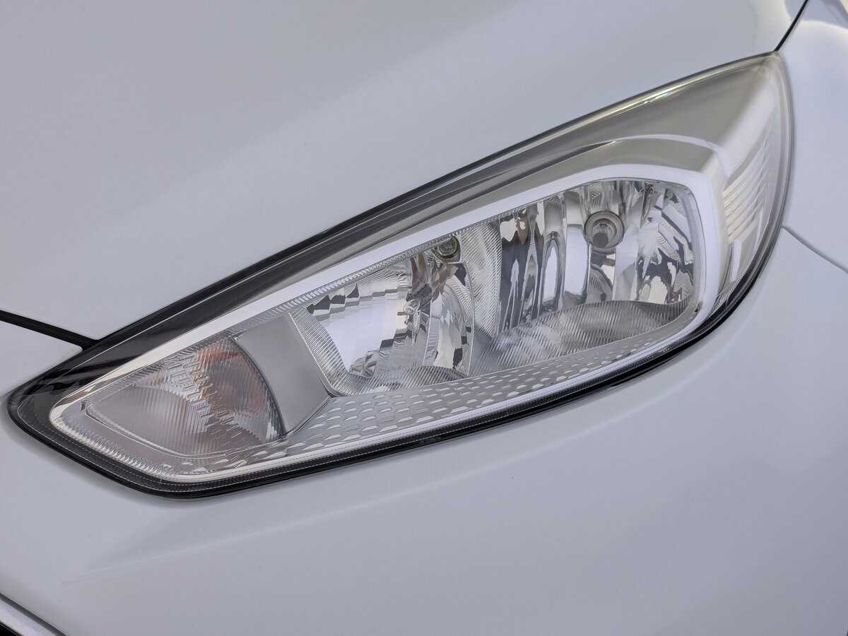 Ford Focus, 2018 - Фото №10