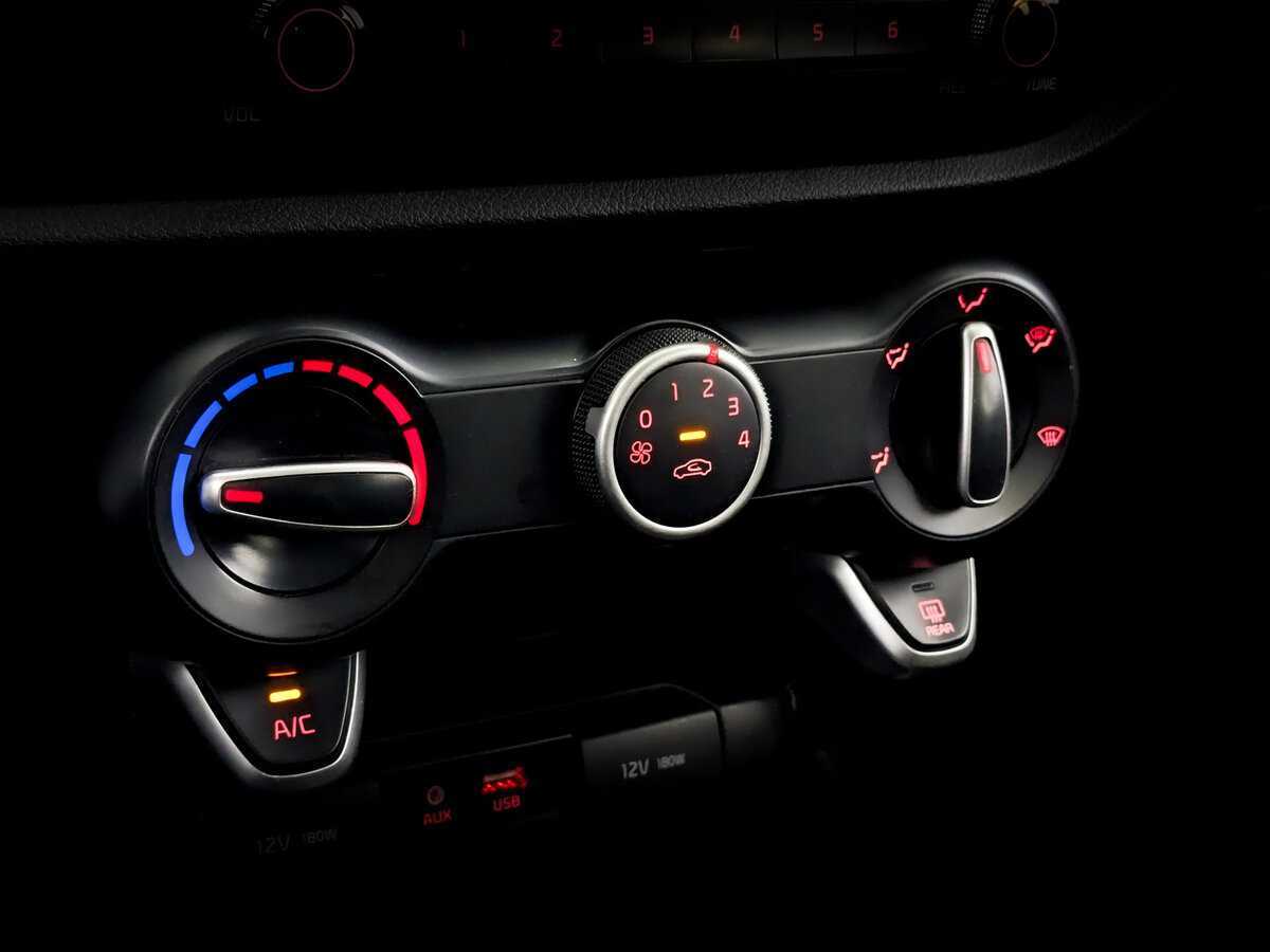 Kia Rio X-Line, 2020 - Фото №23