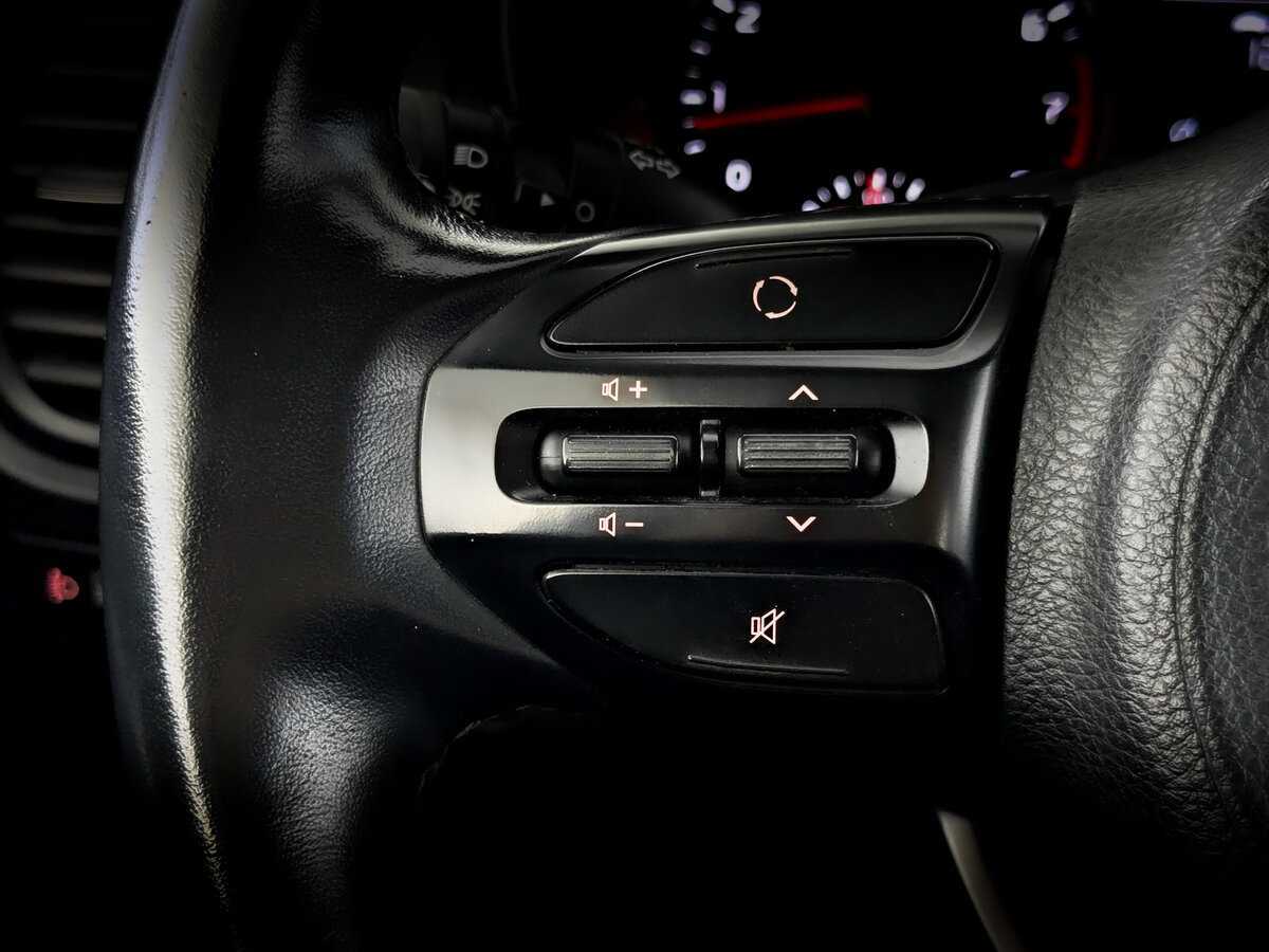 Kia Rio X-Line, 2020 - Фото №24