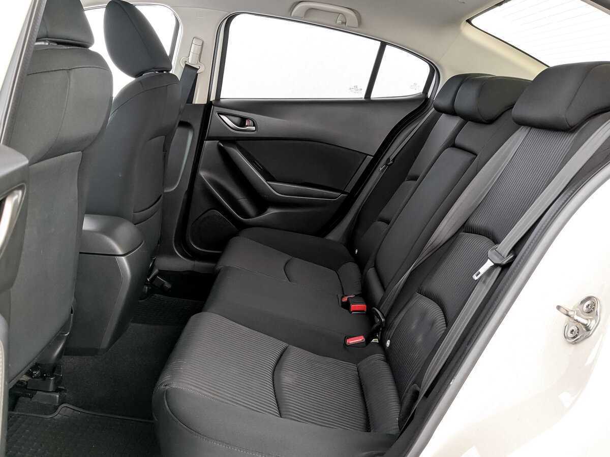 Mazda 3, 2015 - Фото №11