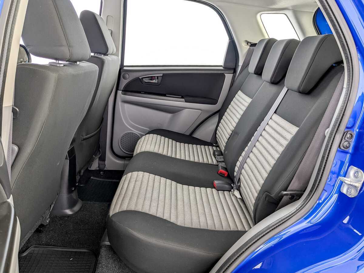 Suzuki SX4, 2012 - Фото №11