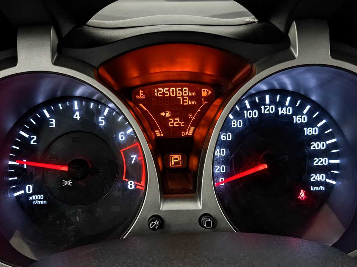 Nissan Juke, 2013 - Фото №15