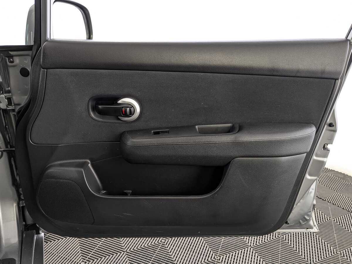 Nissan Tiida, 2013 - Фото №24