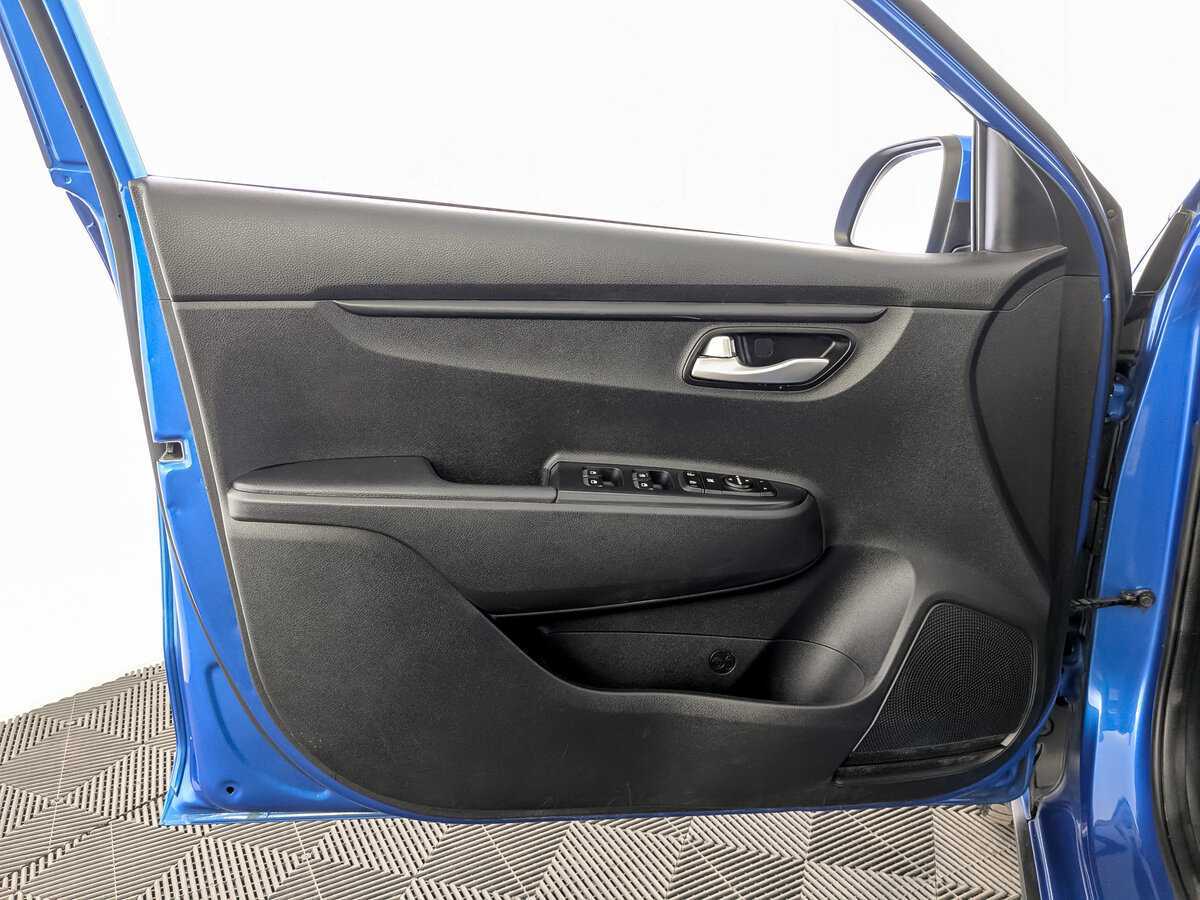 Kia Rio X-Line, 2020 - Фото №17