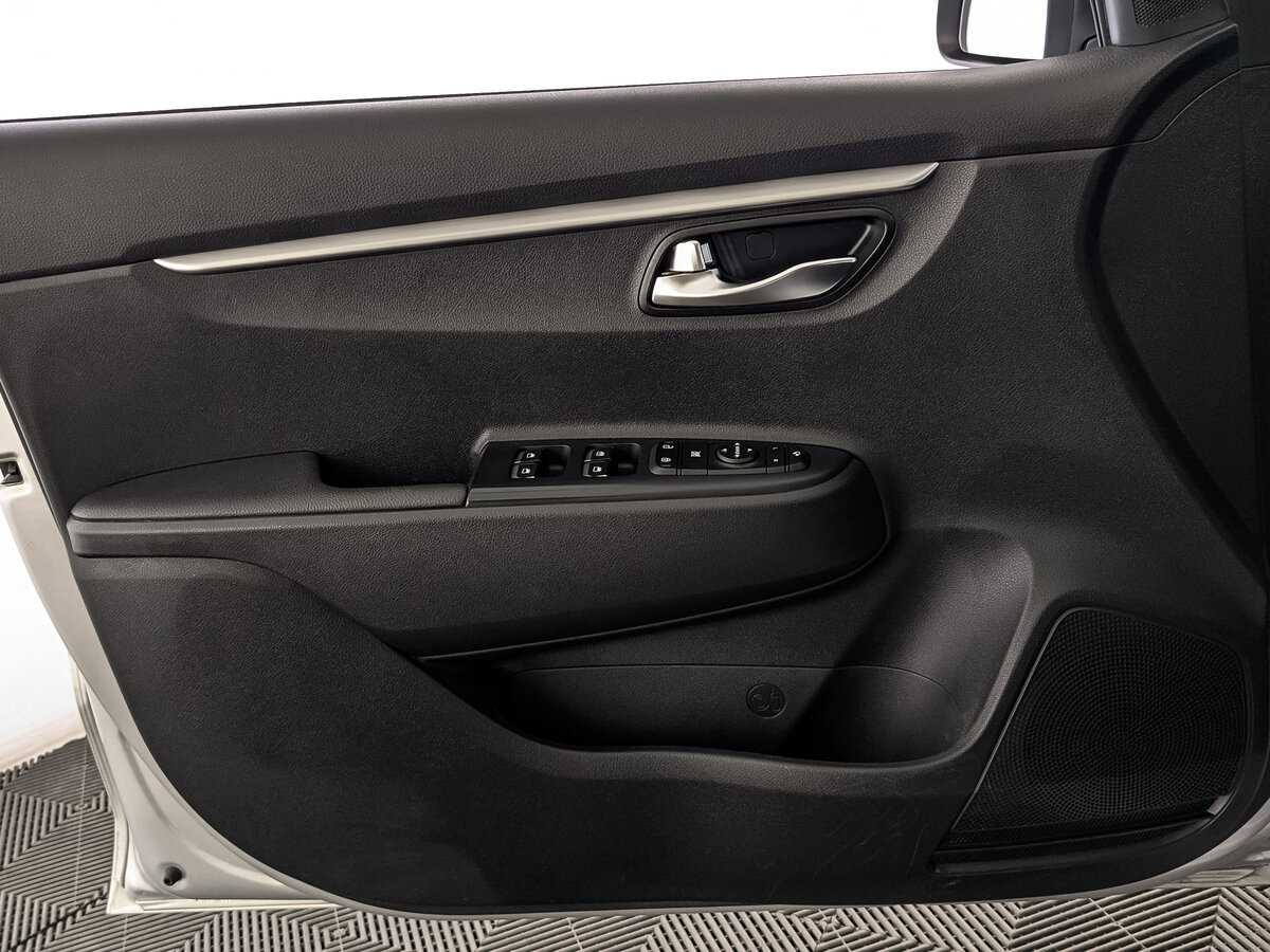 Kia Rio X, 2020 - Фото №18