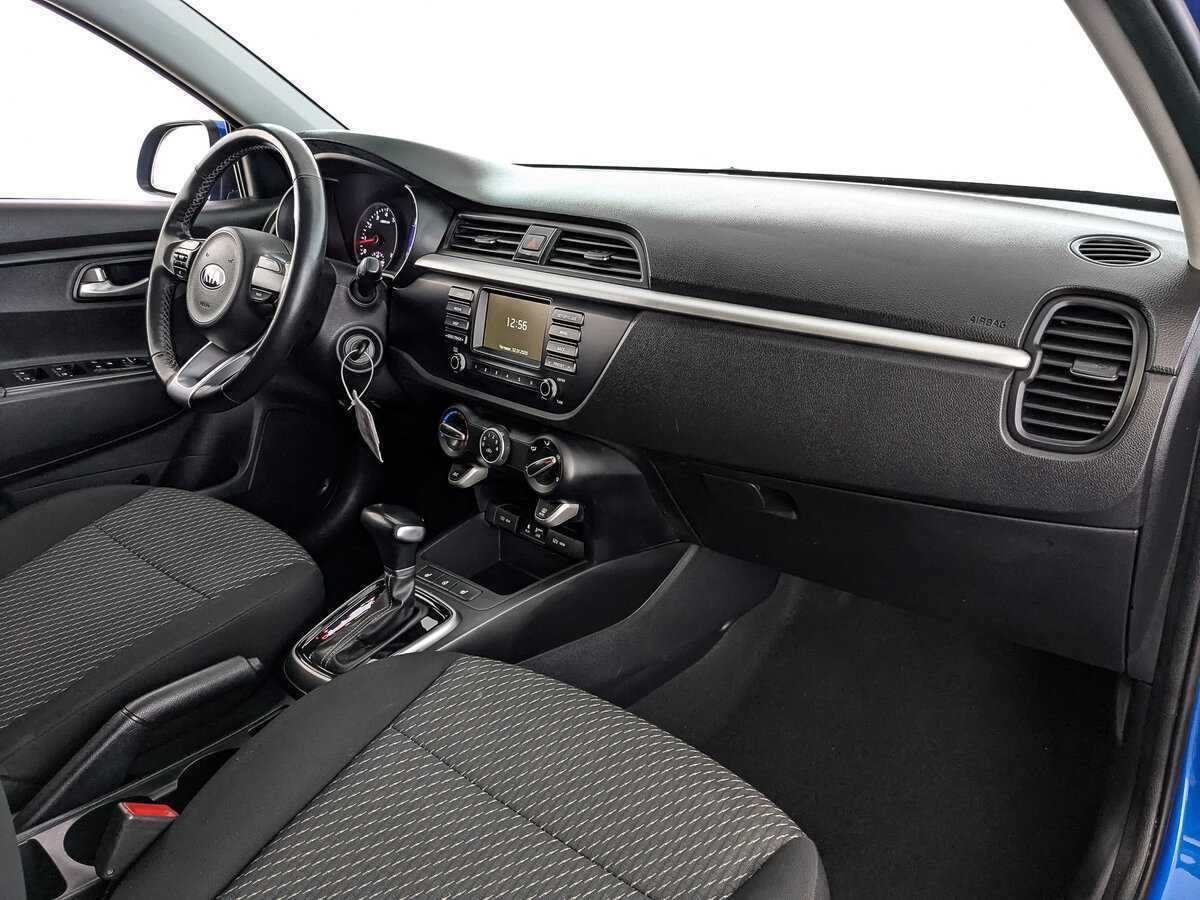 Kia Rio X-Line, 2020 - Фото №11