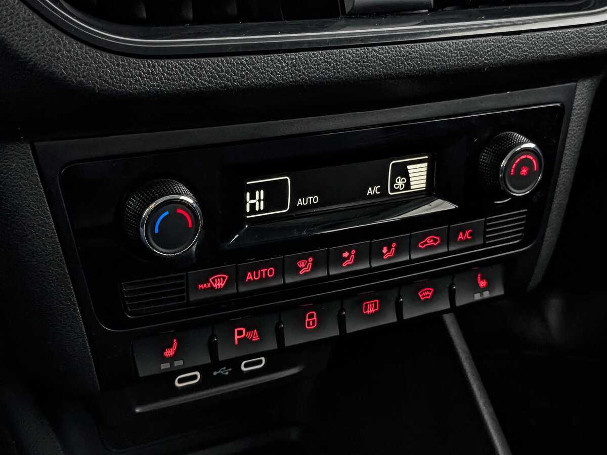 Volkswagen Polo, 2020 - Фото №20