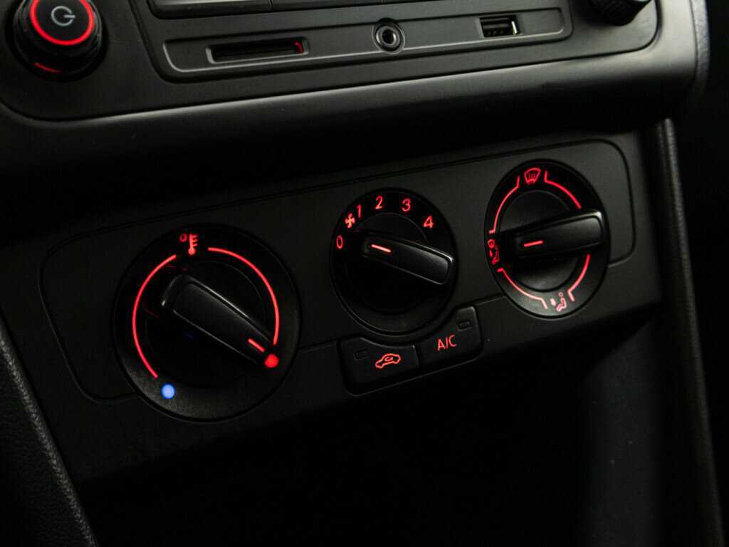 Volkswagen Polo, 2016 - Фото №14