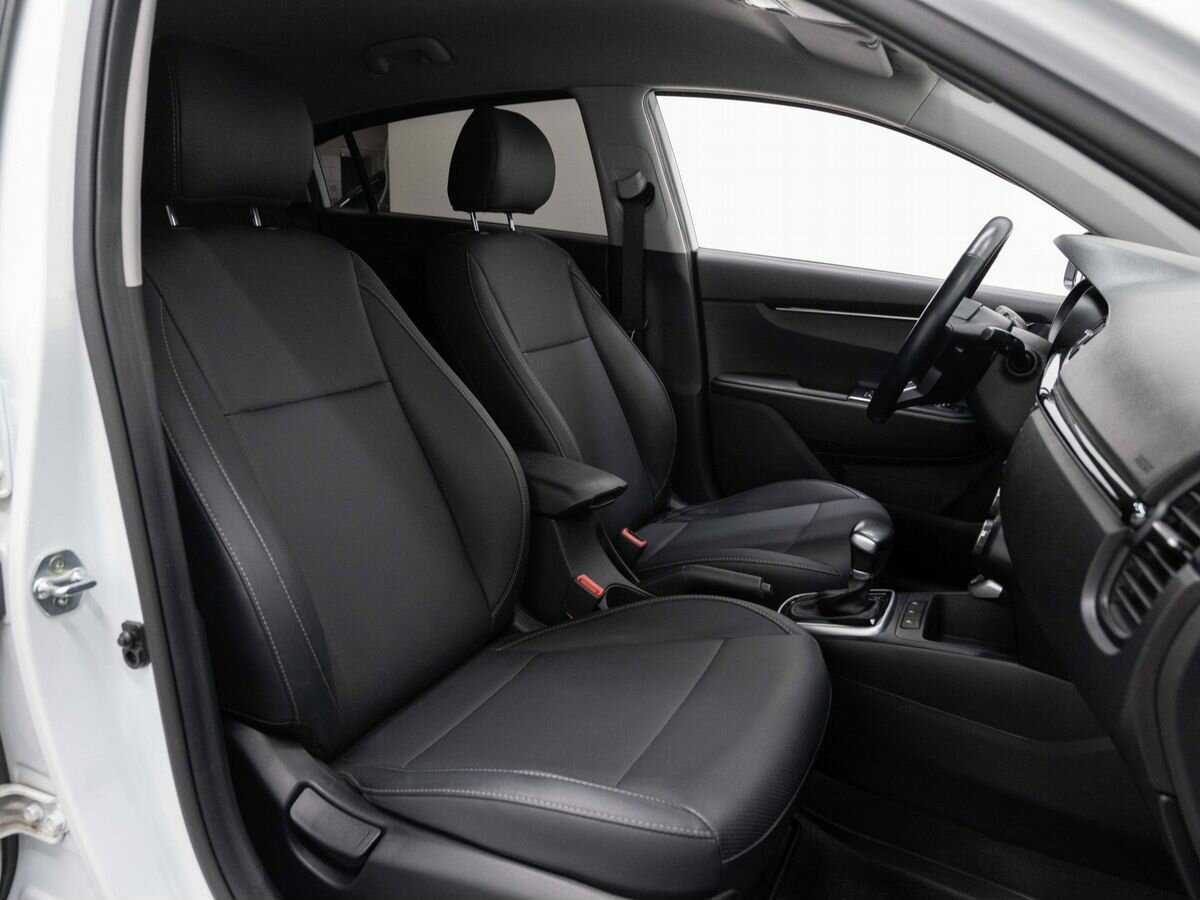 Kia Rio X-Line, 2020 - Фото №9