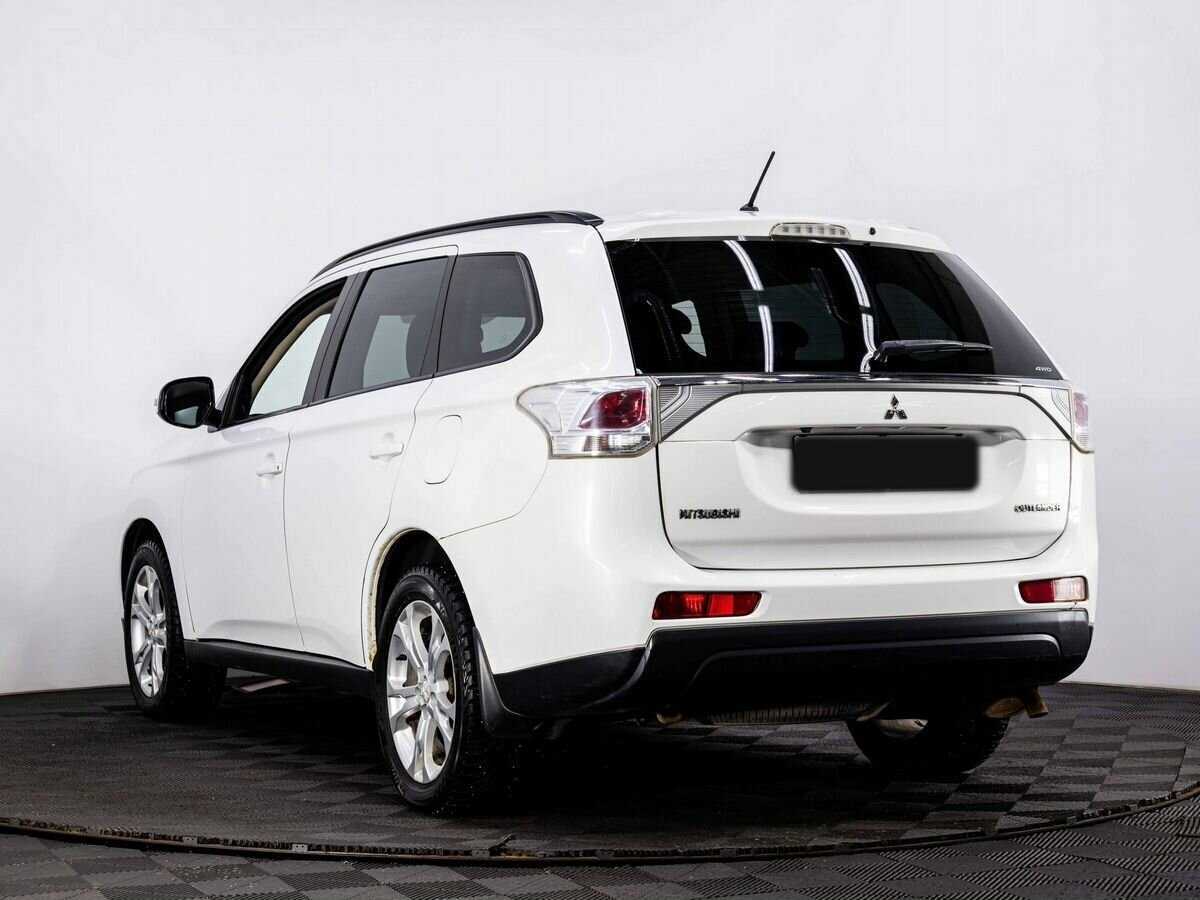 Mitsubishi Outlander, 2012 - Фото №3