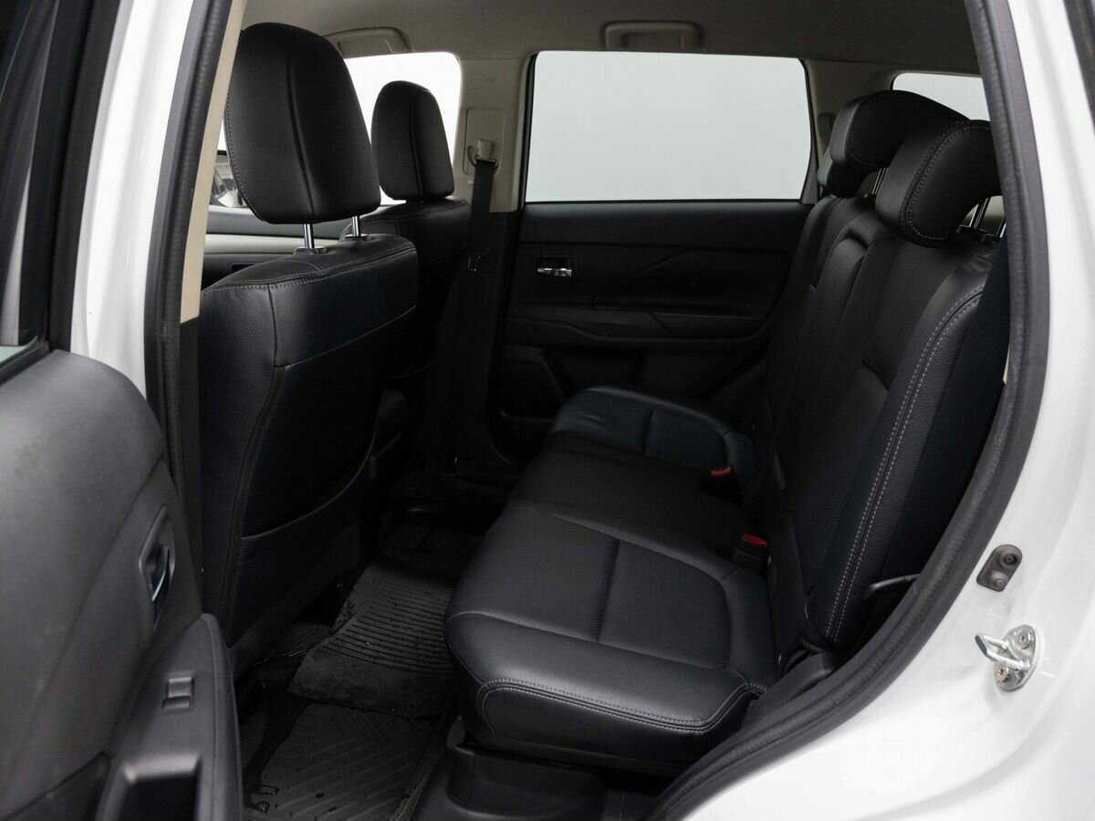 Mitsubishi Outlander, 2012 - Фото №9