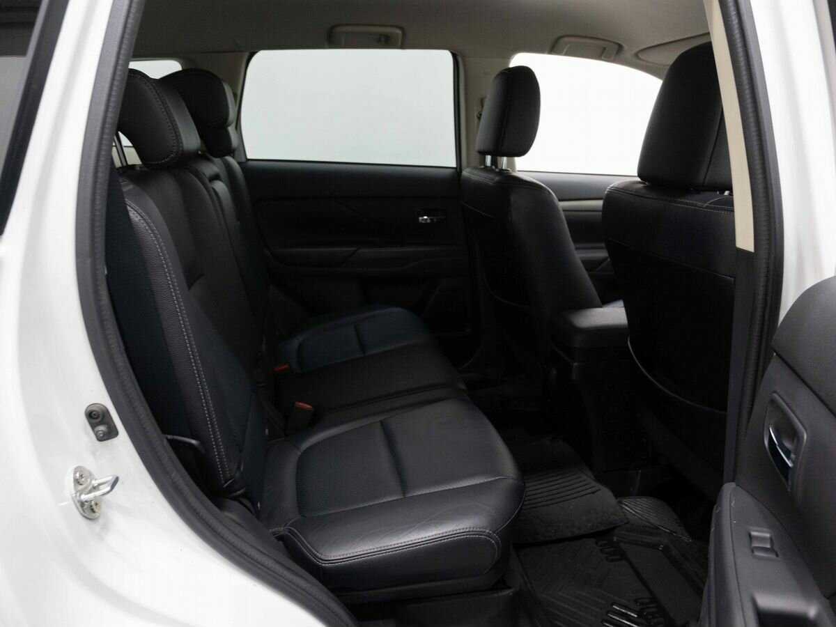 Mitsubishi Outlander, 2012 - Фото №10