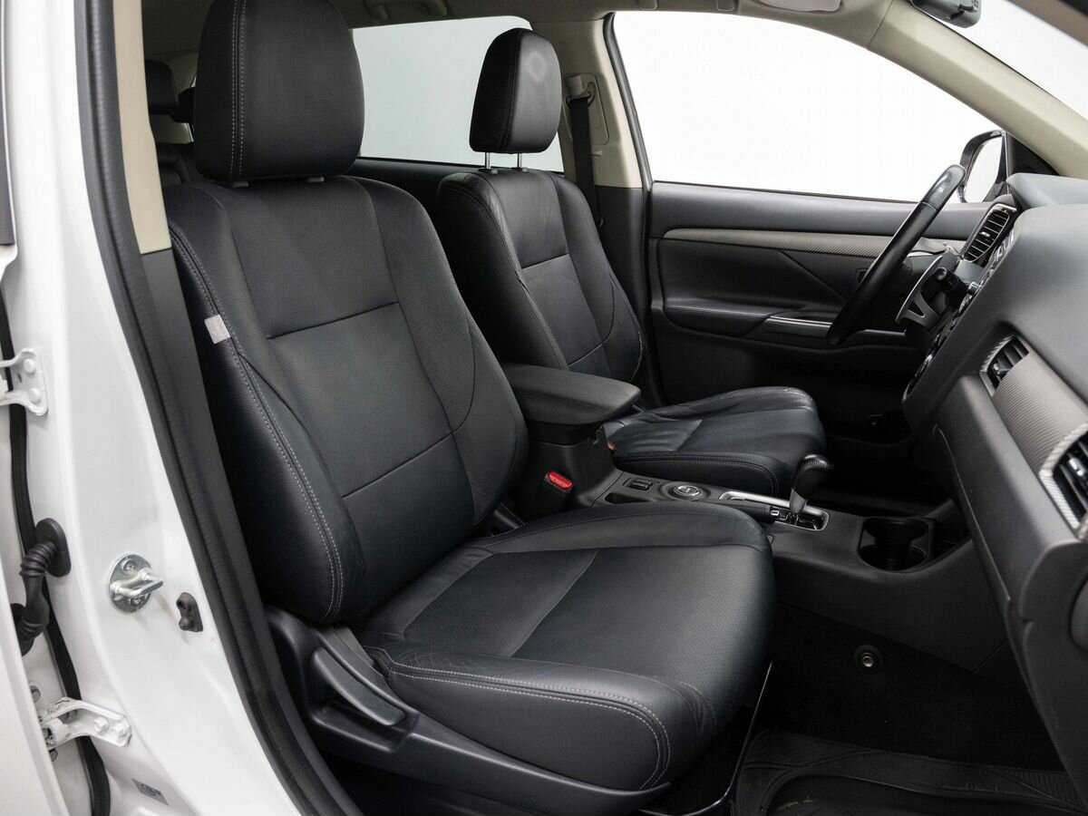 Mitsubishi Outlander, 2012 - Фото №12