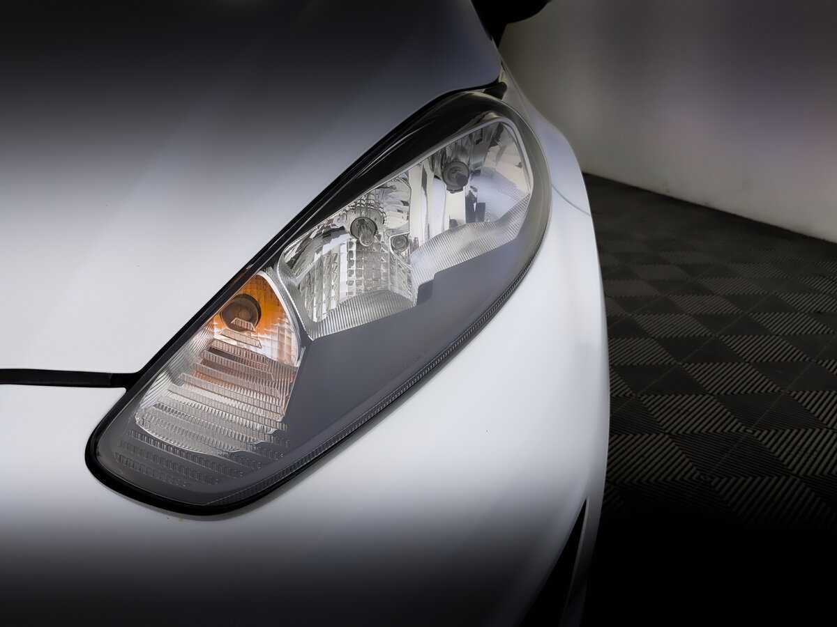 Ford Fiesta, 2017 - Фото №16