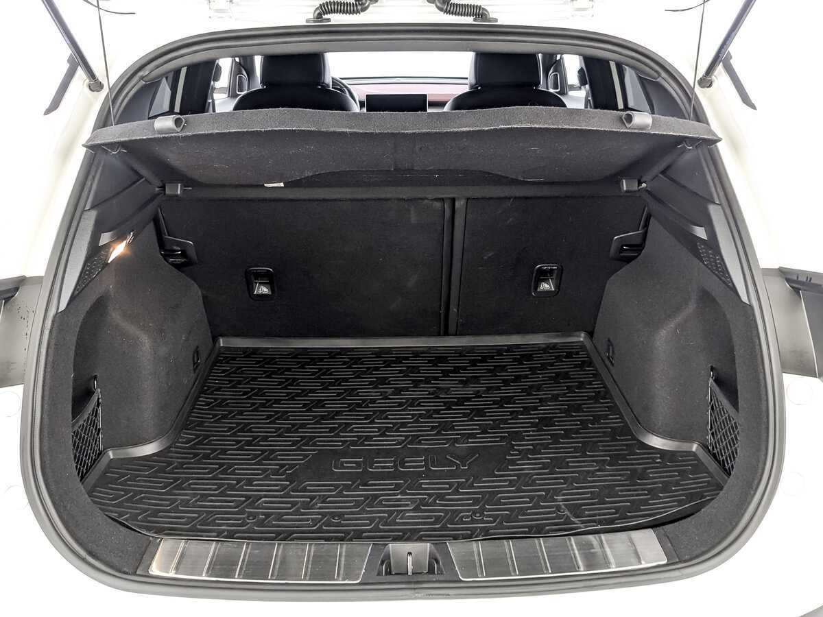 Geely Coolray, 2022 - Фото №9