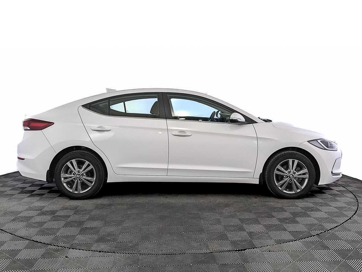 Hyundai Elantra, 2018 - Фото №3