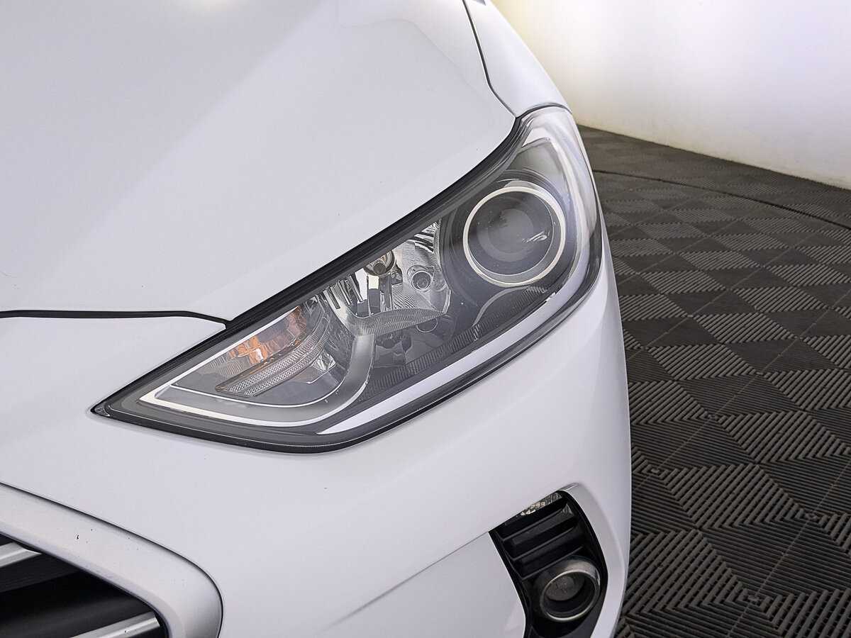 Hyundai Elantra, 2018 - Фото №10