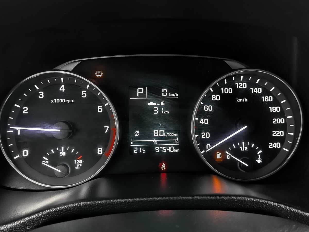 Hyundai Elantra, 2018 - Фото №14