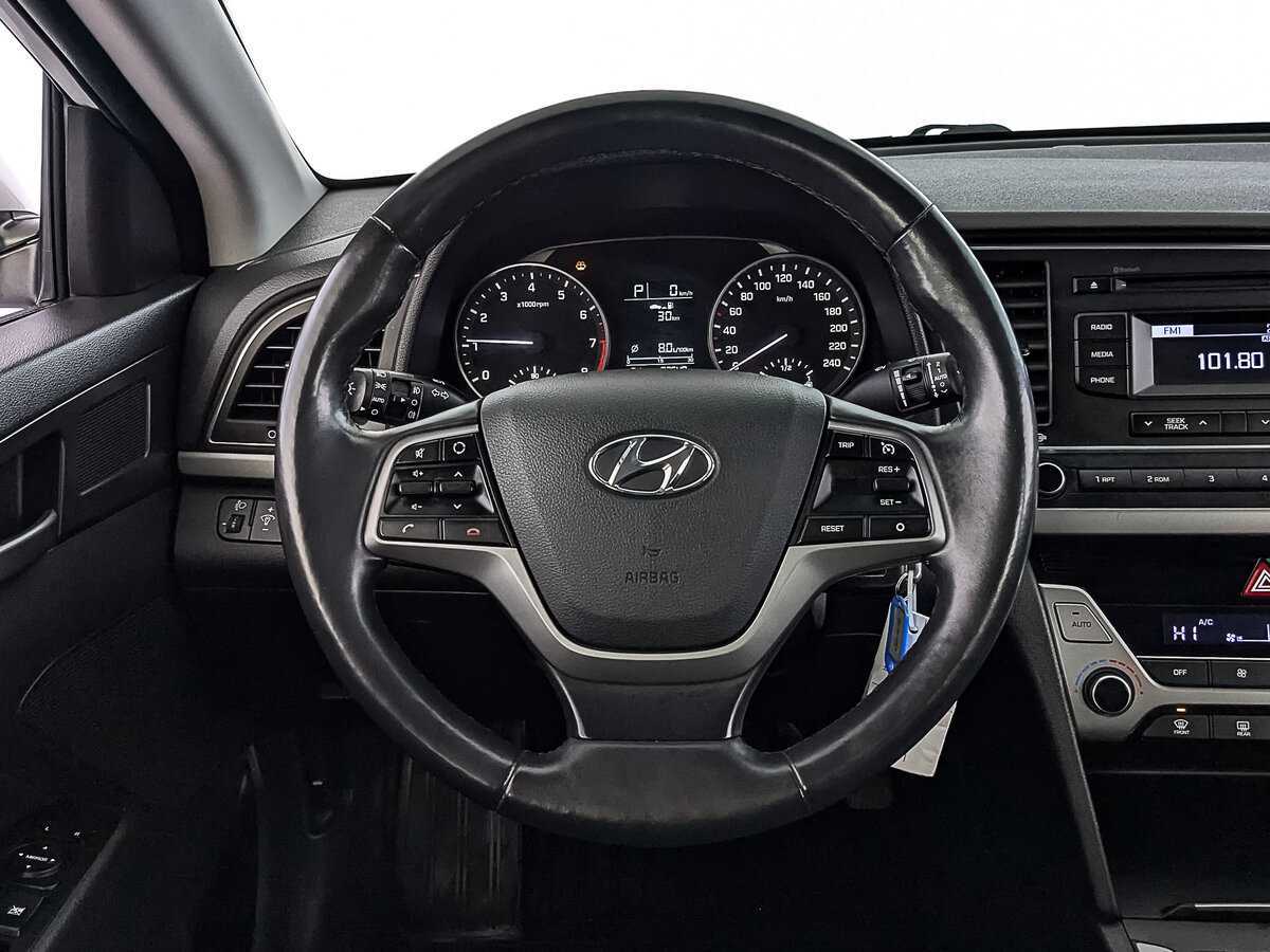 Hyundai Elantra, 2018 - Фото №20