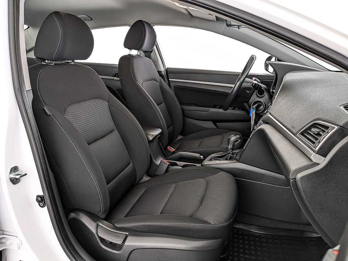 Hyundai Elantra, 2018 - Фото №22