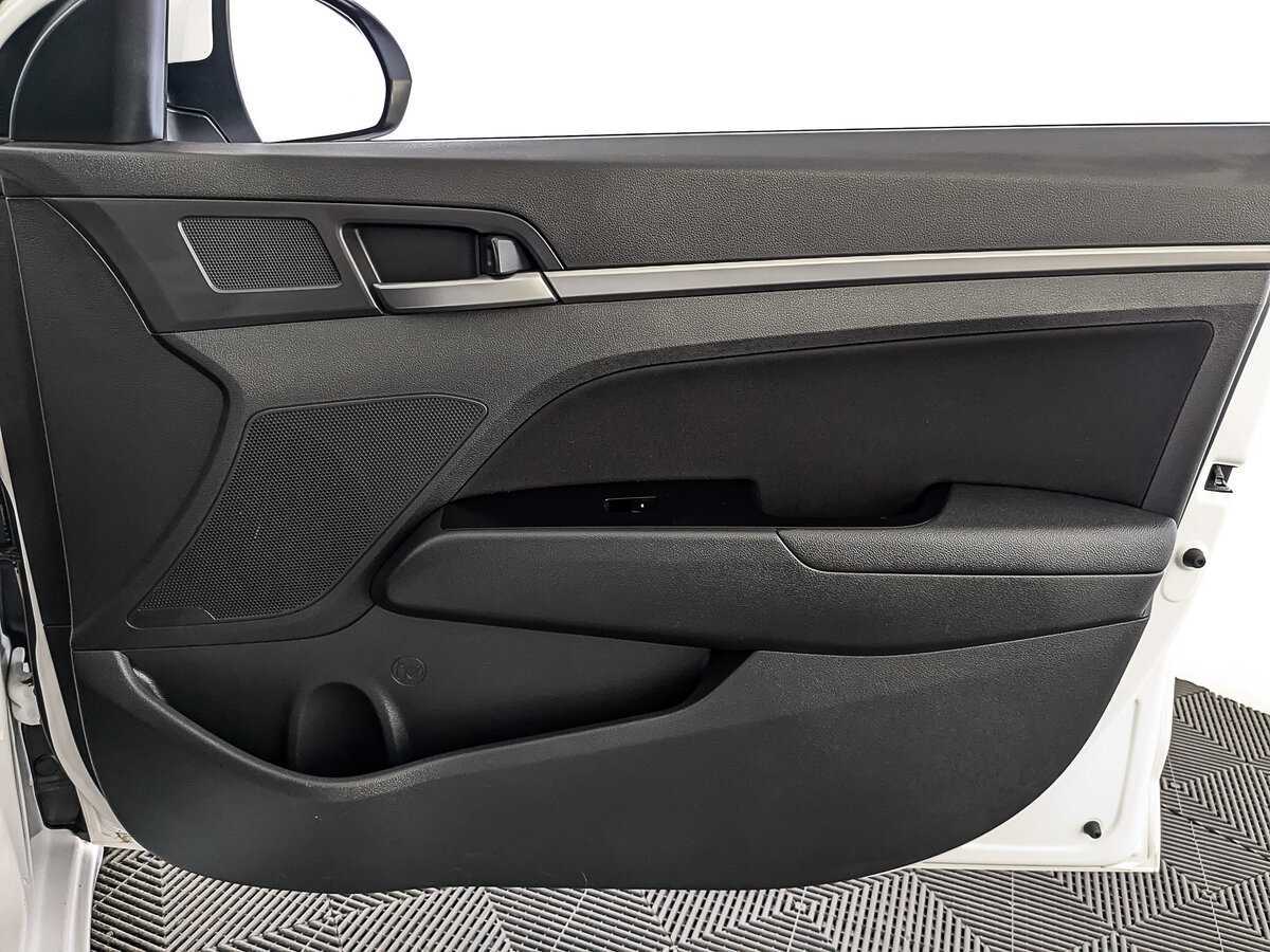 Hyundai Elantra, 2018 - Фото №23