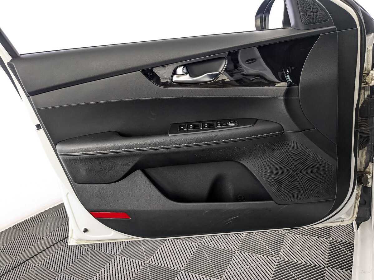 Kia Cerato, 2020 - Фото №16