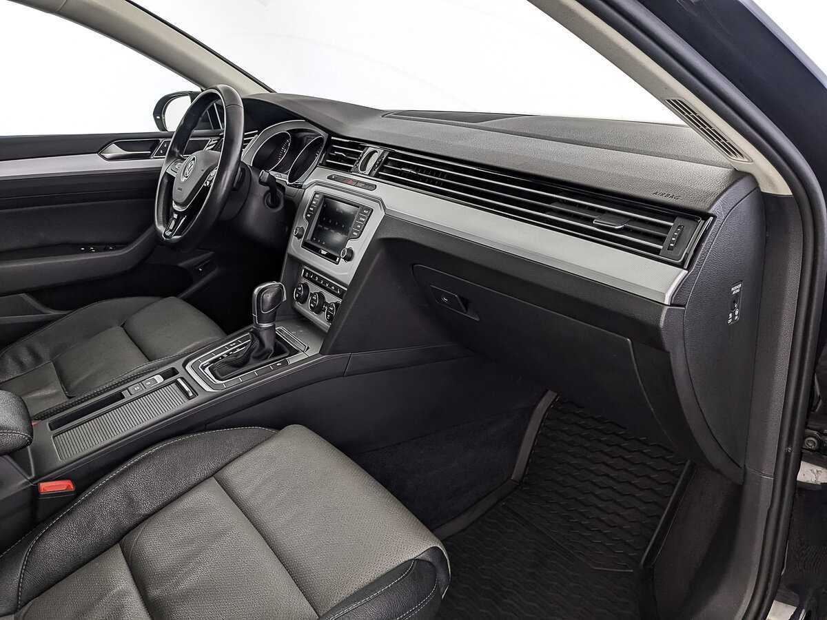 Volkswagen Passat, 2016 - Фото №10