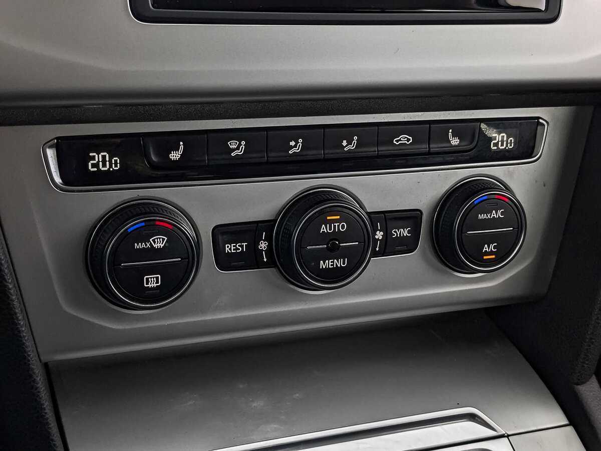 Volkswagen Passat, 2016 - Фото №24