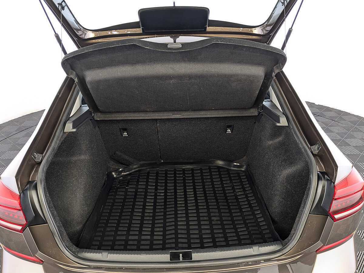 Volkswagen Polo, 2020 - Фото №9