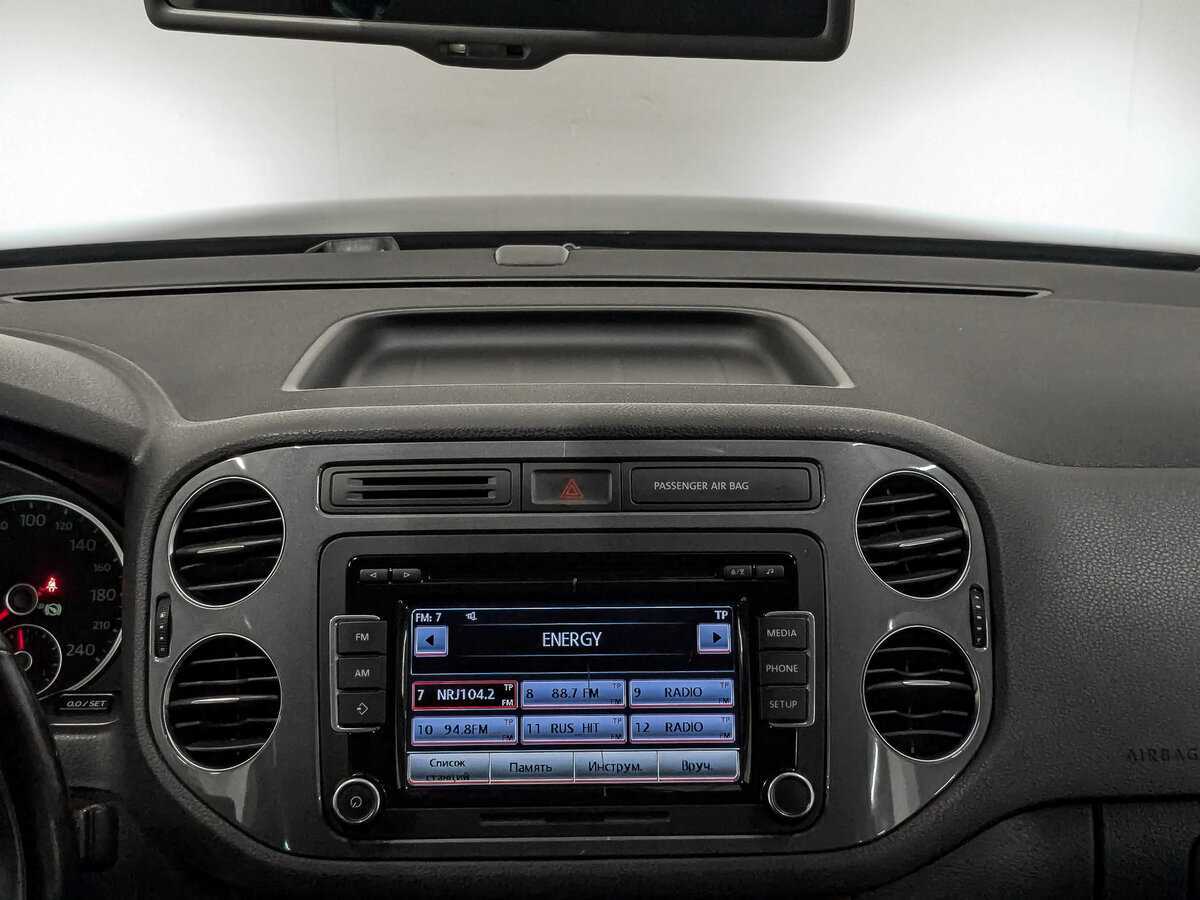 Volkswagen Tiguan, 2015 - Фото №16