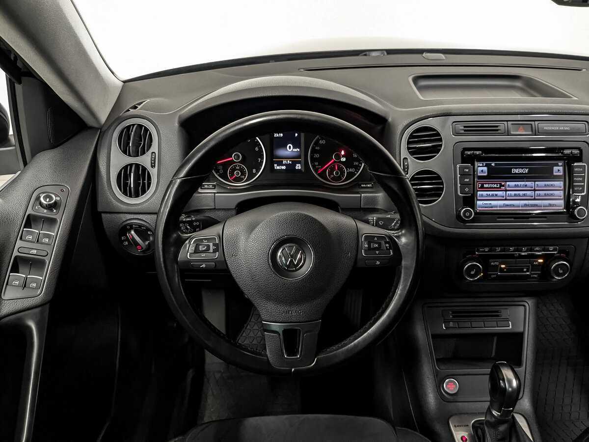 Volkswagen Tiguan, 2015 - Фото №20