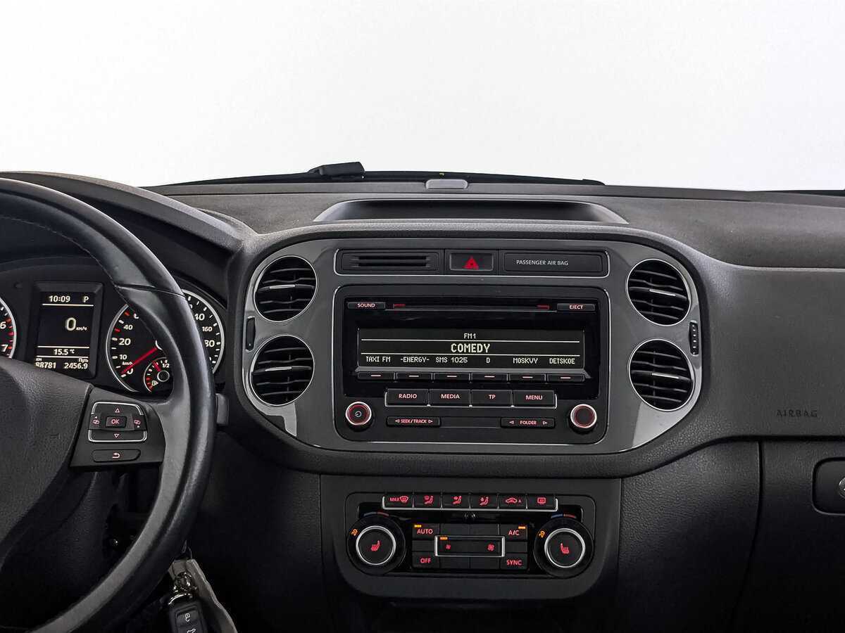 Volkswagen Tiguan, 2015 - Фото №16