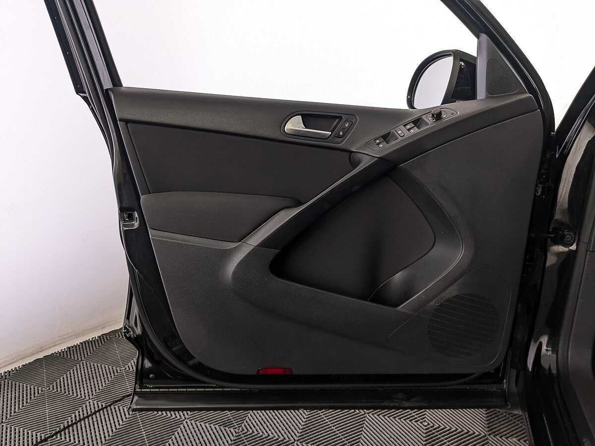 Volkswagen Tiguan, 2015 - Фото №18