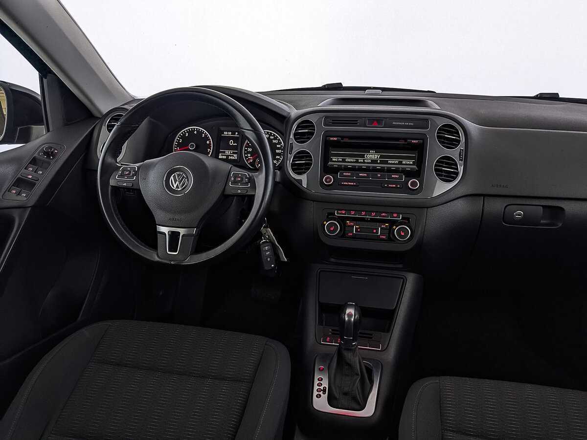 Volkswagen Tiguan, 2015 - Фото №20