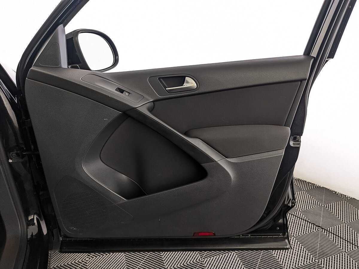 Volkswagen Tiguan, 2015 - Фото №23