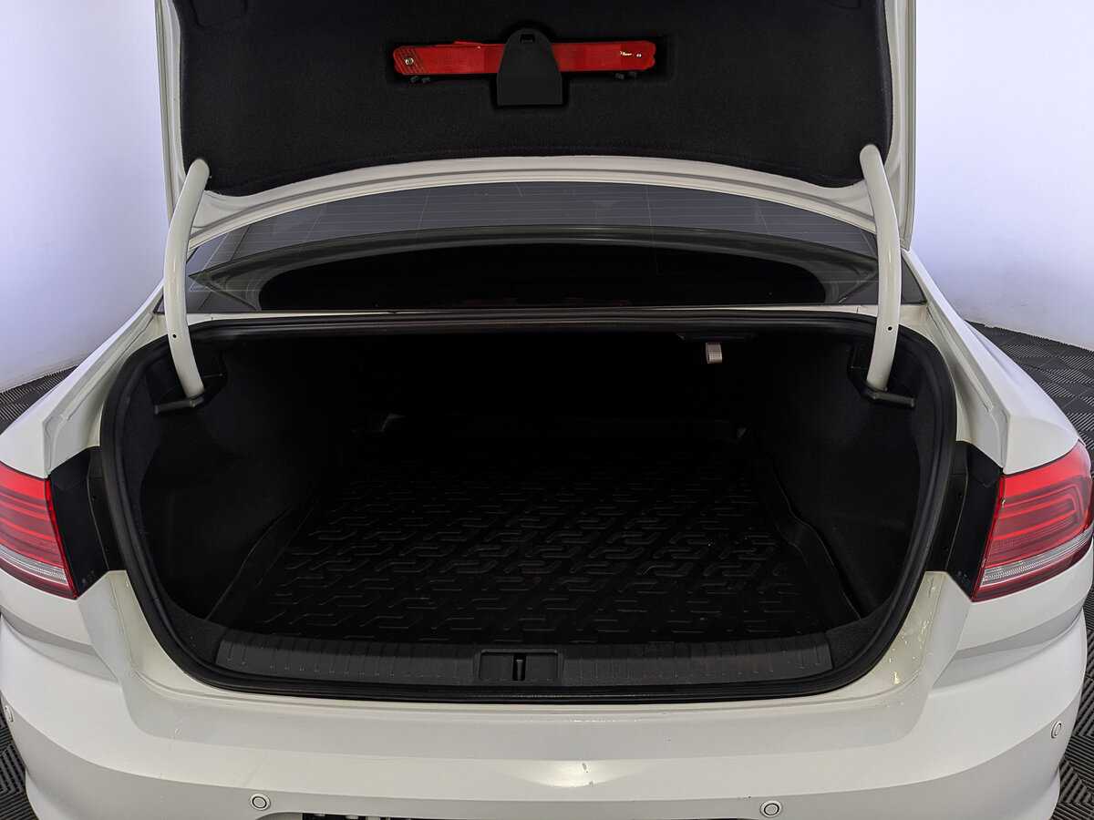 Volkswagen Passat, 2017 - Фото №9