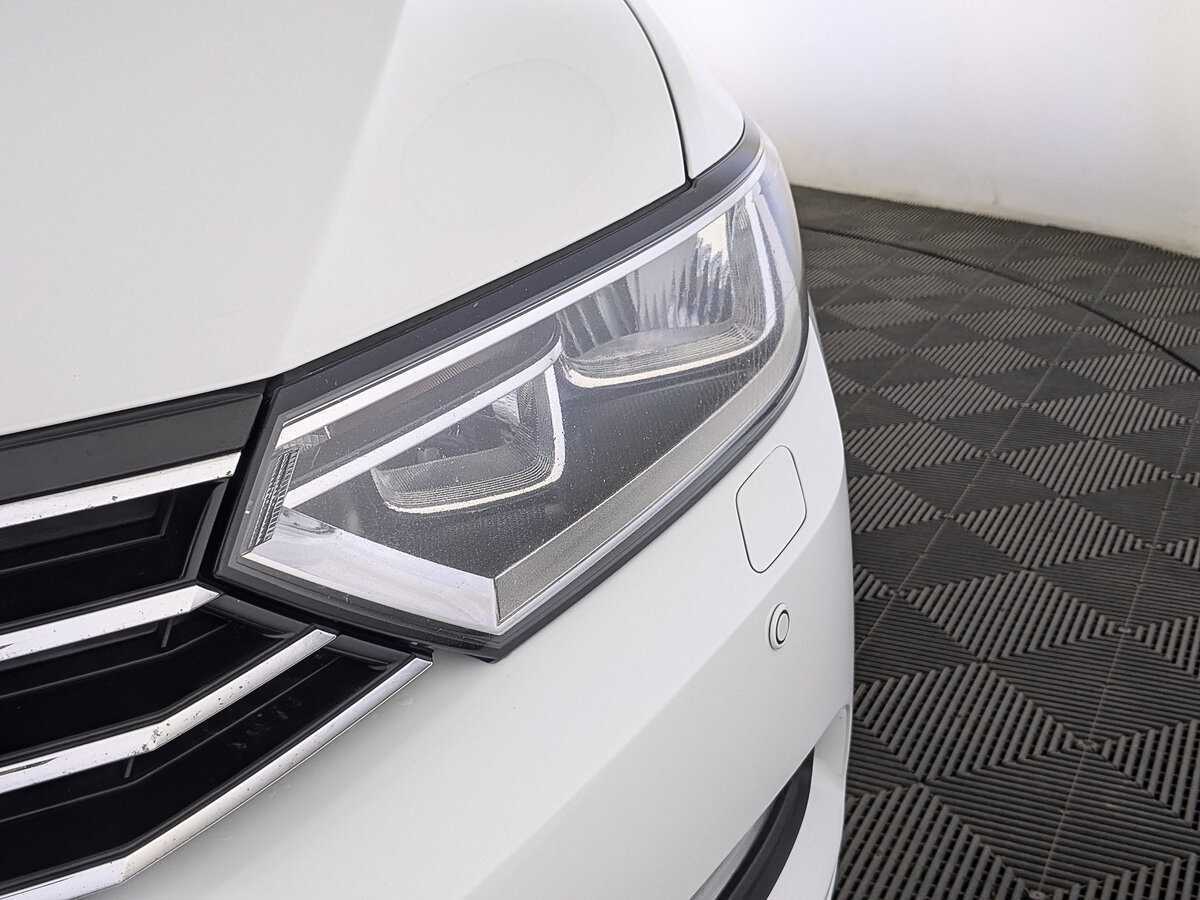 Volkswagen Passat, 2017 - Фото №10