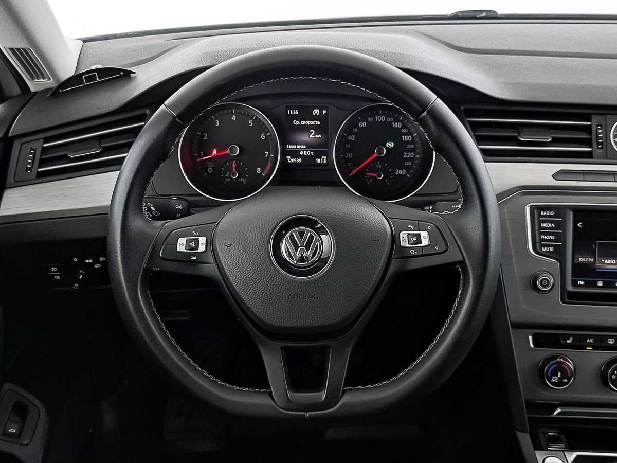 Volkswagen Passat, 2017 - Фото №21