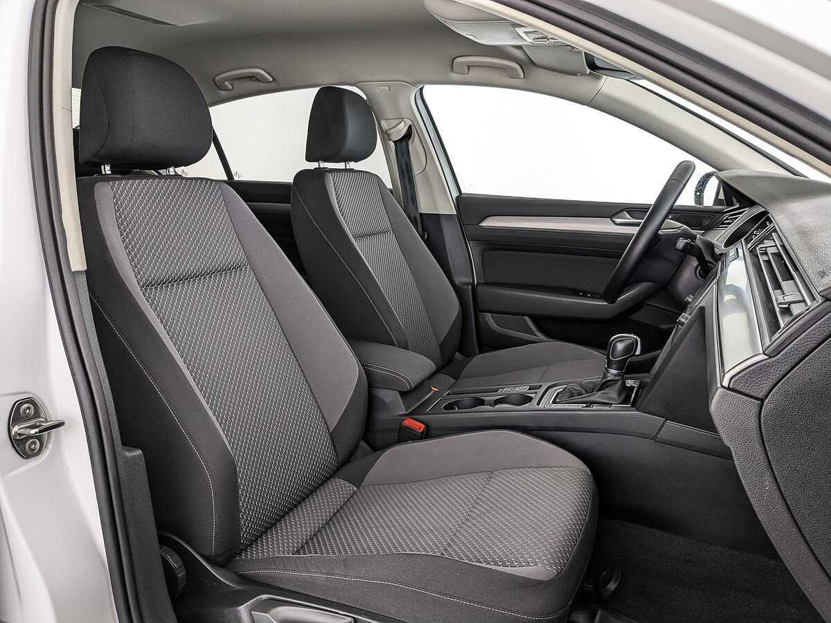 Volkswagen Passat, 2017 - Фото №23