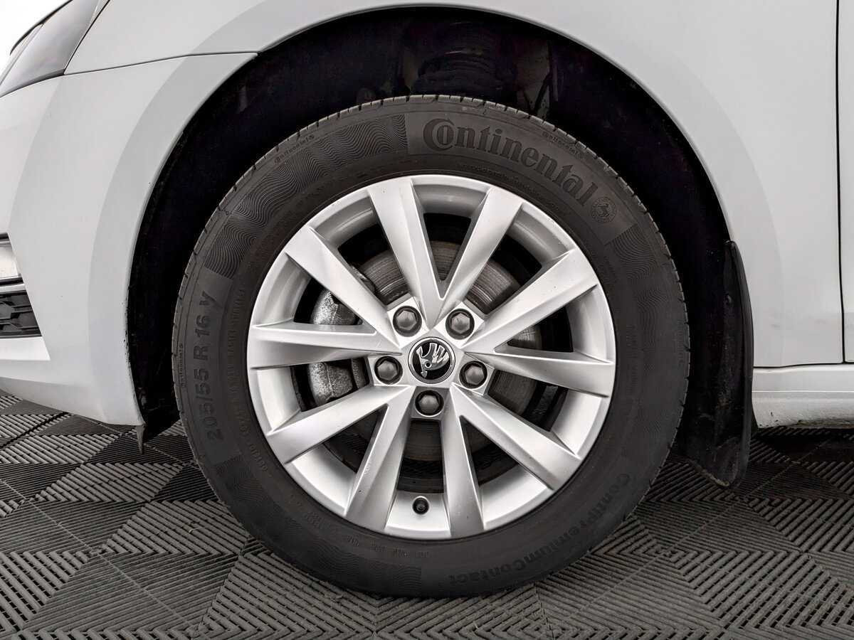 Skoda Octavia, 2019 - Фото №17