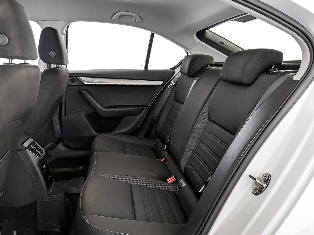 Skoda Octavia, 2018 - Фото №11