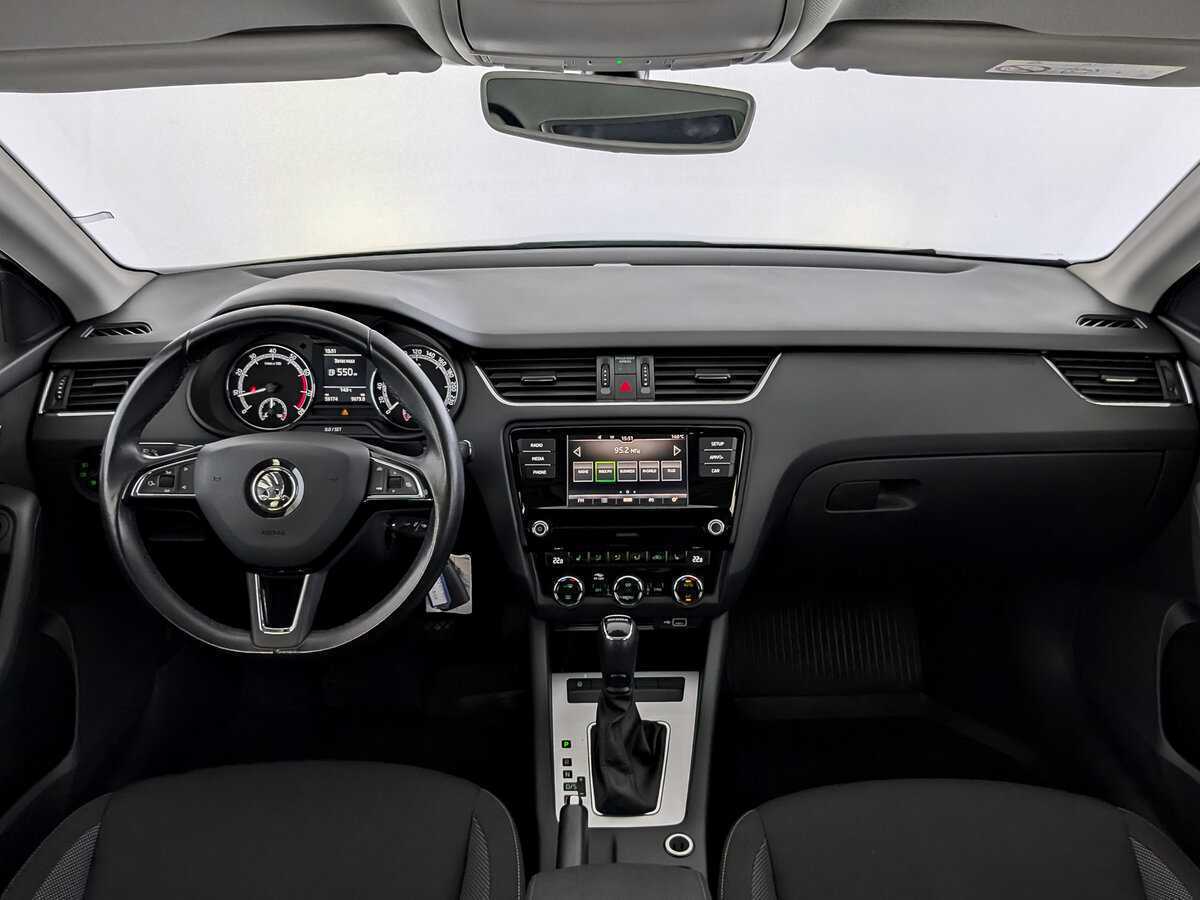 Skoda Octavia, 2018 - Фото №13