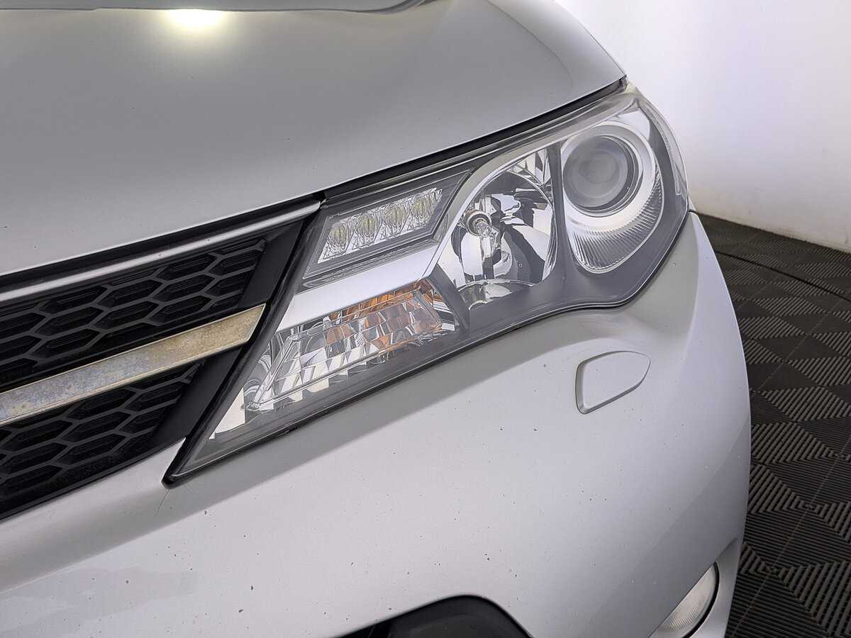 Toyota RAV4, 2013 - Фото №10