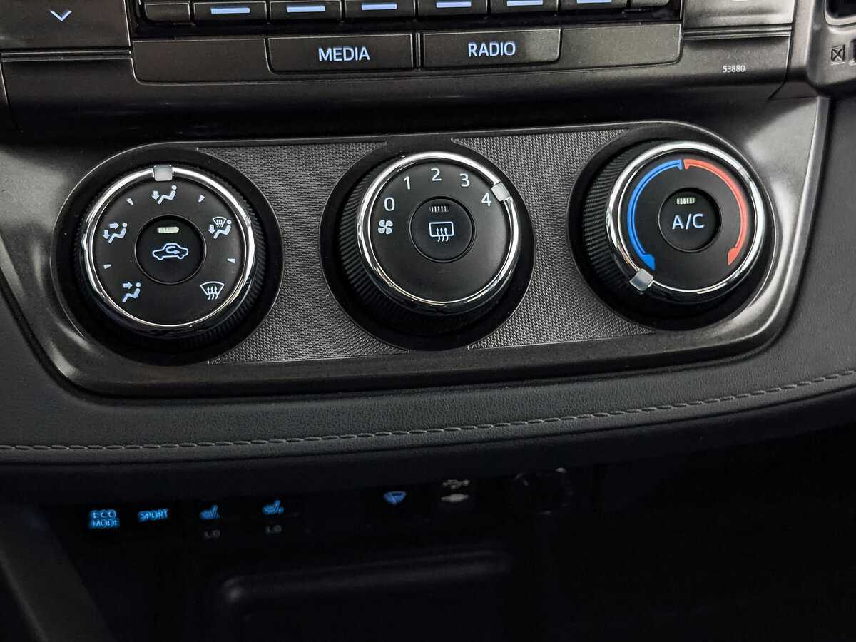 Toyota RAV4, 2013 - Фото №20