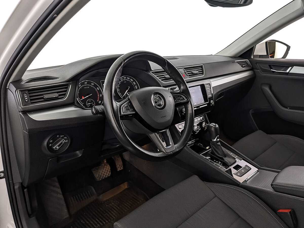 Skoda Superb, 2017 - Фото №15