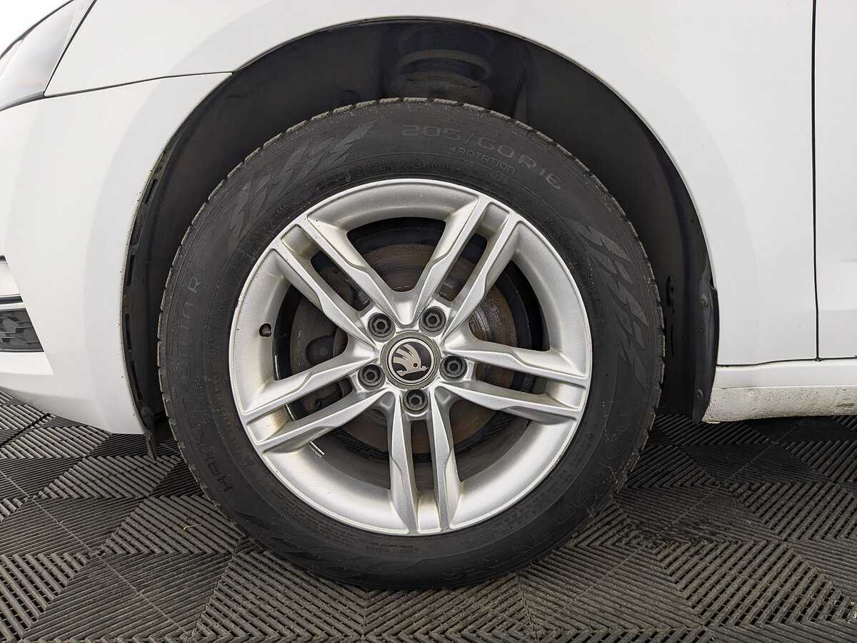 Skoda Octavia, 2018 - Фото №11