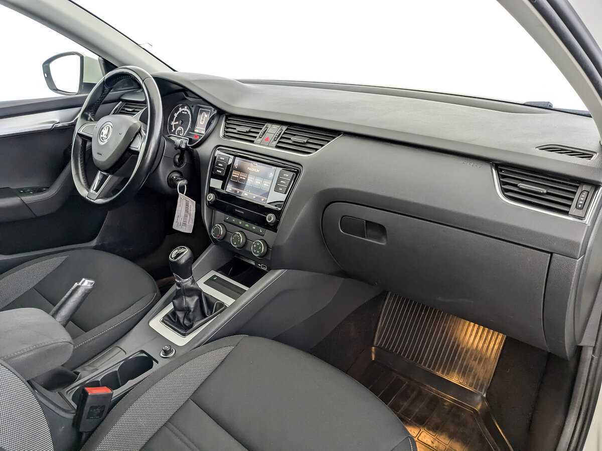 Skoda Octavia, 2019 - Фото №10