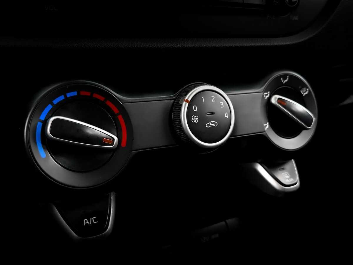 Kia Rio X-Line, 2020 - Фото №22